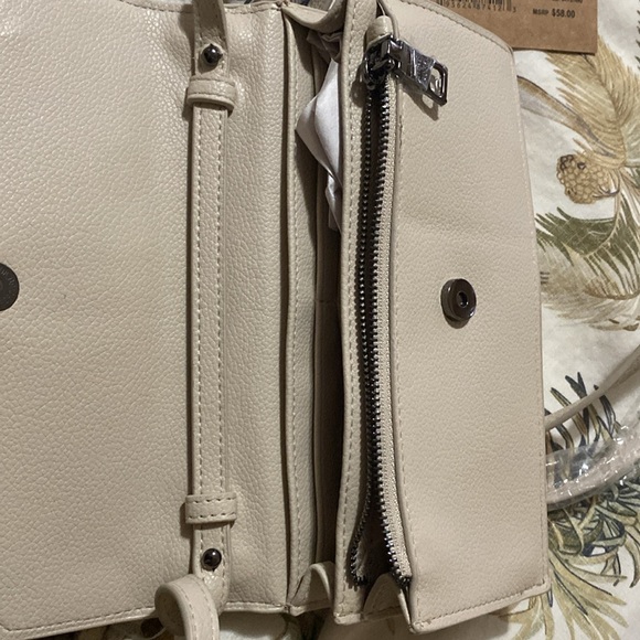 STEVE MADDEN “Top Handle Wallet” Crossbody NWT OATMILK PEBBLED LEATHER - Picture 10 of 10